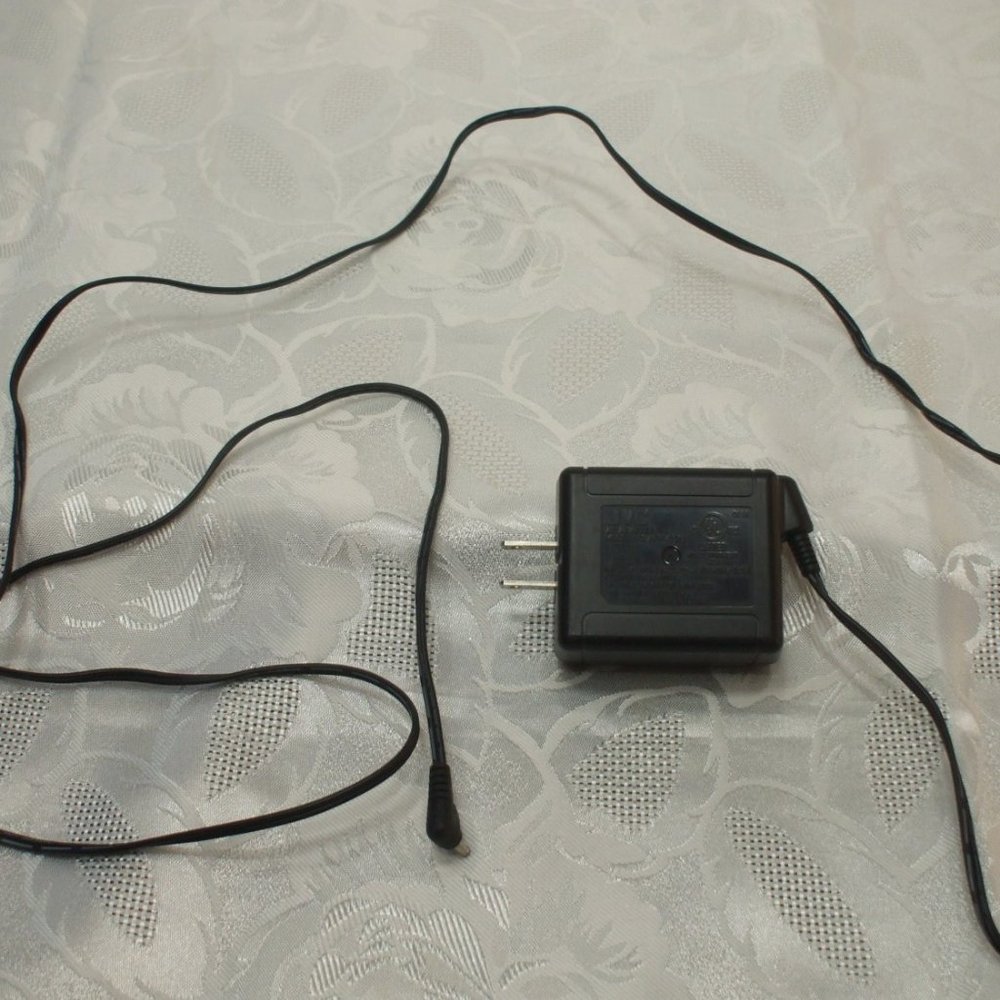 JVC Plug For Video Equipment AC Adapter AP-V12U